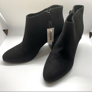 Old Navy Black Suede Booties, NWT, Size 7